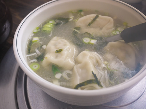 お目当ての一番人気マンドゥグッ