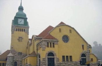 青島 / 「福音教会」