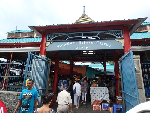 サー・セルウィン・クラーク・マーケット