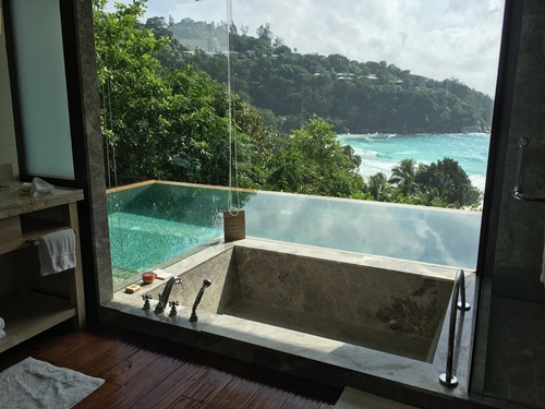 バスルームからの形式