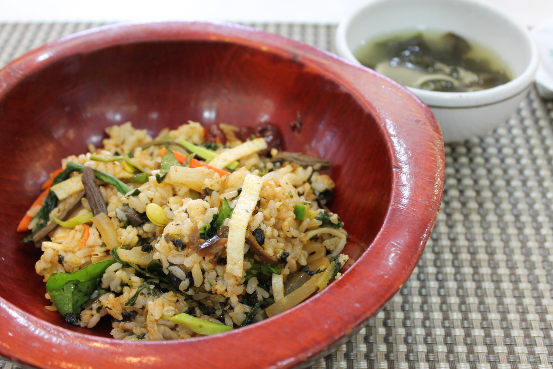 ビビンバ盛り付け