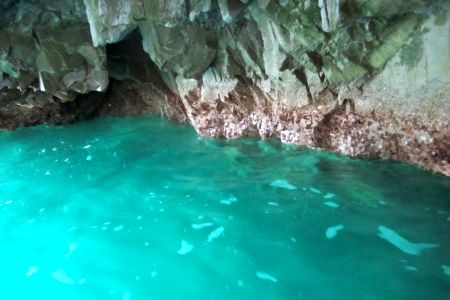 さっぱ船で 青の洞窟 へ 岩手県宮古市 浄土ヶ浜 青岩秋子さんの旅行ブログ トラベルコ