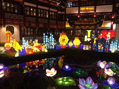 豫園ランタン祭り７