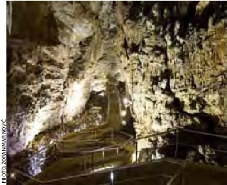 クロアチア / 地下の観光1