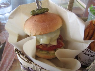 倉石牛バーガー