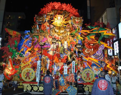 八戸三社大祭