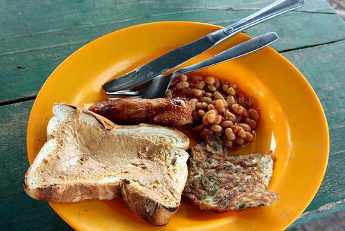 キャンプの朝食