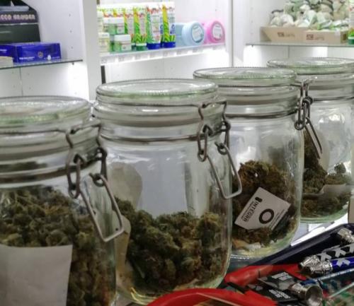 カンナビスライト