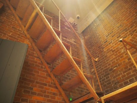 れんが倉庫天井