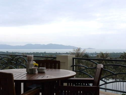 ゴルフ　レストラン?