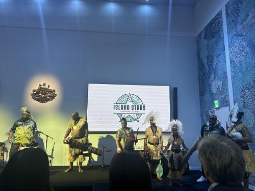 オーストラリア