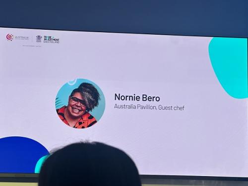 オーストラリア