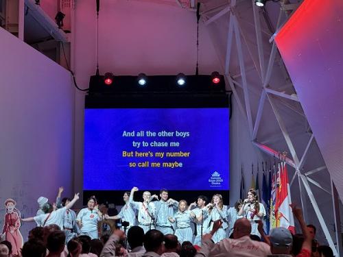 オーストラリア