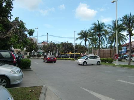 サムイ島でのスーパー・テスコ