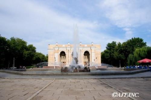 ナヴォイ劇場２