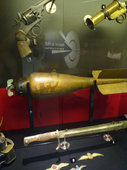 Ｐ９３-００２Ｆ