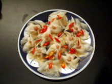 ホワイトローズ←ホイアンの名物料理