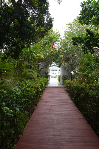 チャペル入り口