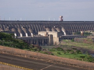 イタイプーダム