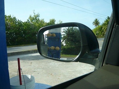 ロタ島のガソリンスタンド