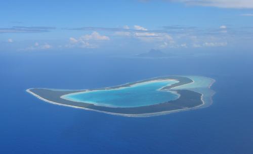 ツパイ島 【写真提供 タヒチ観光局】