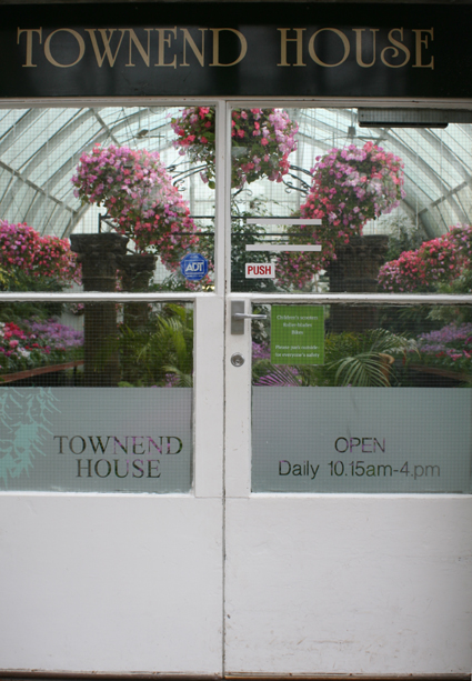 Ｐ１０１-０５８Ｆ