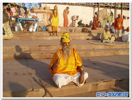 ベナレスにて