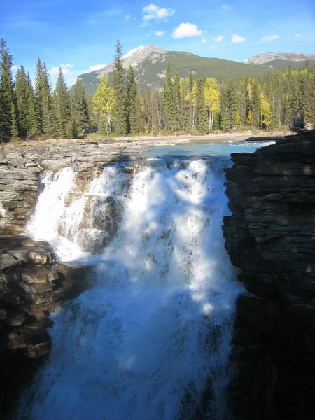 アサバスカ滝