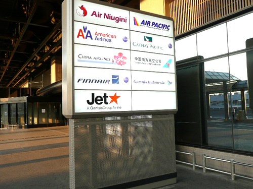 ジェットスター航空案内板＠成田