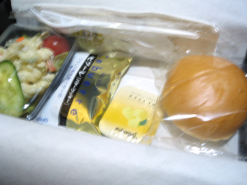 ジェットスター航空機内食02