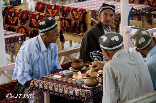 ナンとお茶で休憩