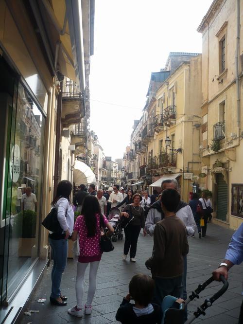 ウンベルト通り