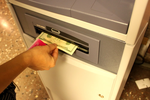 無事ドルを引き出すことができました♪