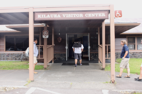 まずはビジターセンターで情報を確認