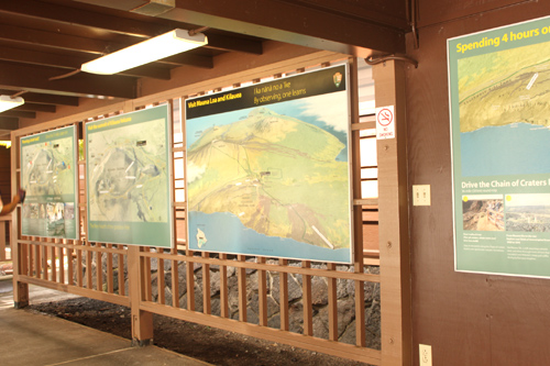 見学ルートの案内ボード