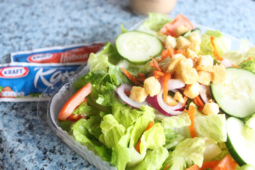 サラダランチも侮れないボリューム