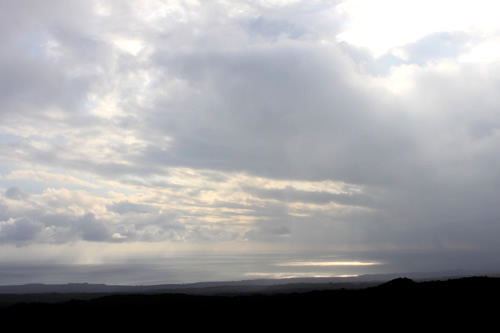 きれいだけど雲行きが怪しい…