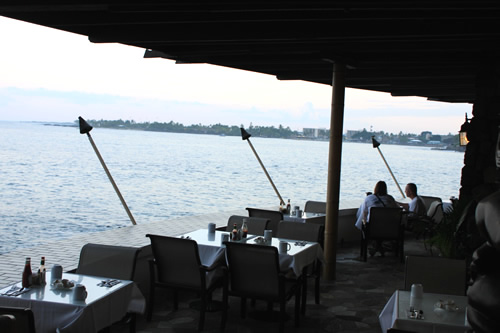 レストラン＆バーはオーシャンビュー♪