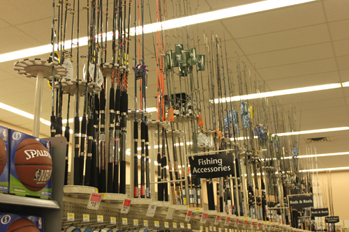 釣り竿なんかも売ってます