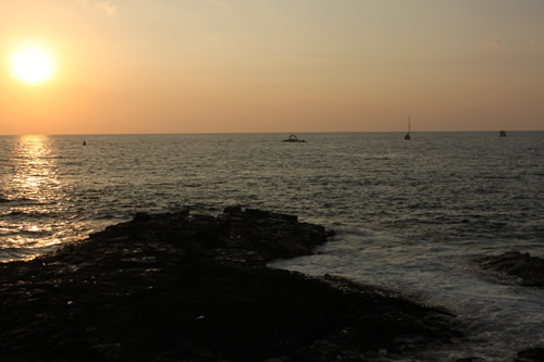 1杯飲んでいるうちに日が暮れてきました