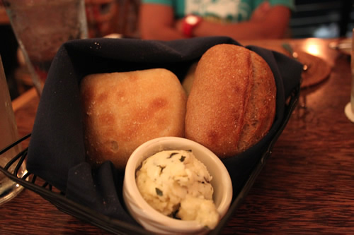 パンはお代わり自由