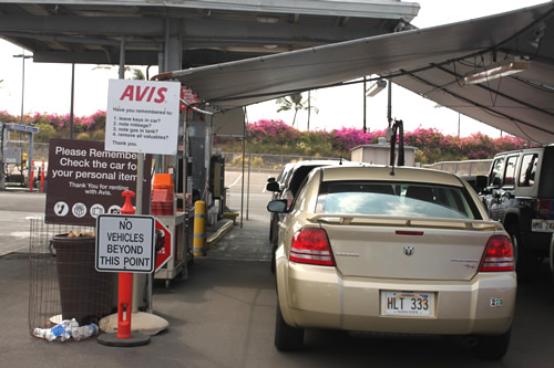 返却された車の列の後ろにつければOK