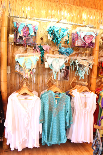 カフタンブラウス50ドル