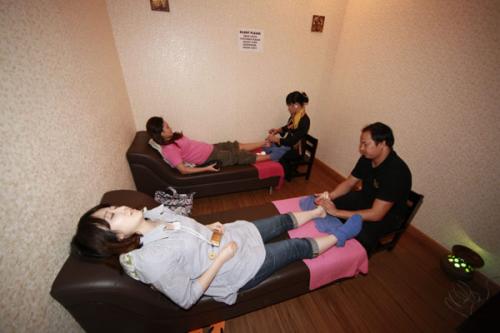 フットマッサージ