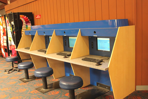 ネット接続のできるPCがあります