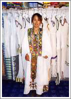 エチオピアの民族衣装 エチオピア アジスアベバ イチローとジュンコさんの旅行ブログ トラベルコ