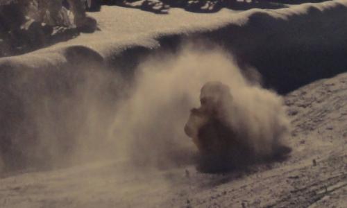 雪煙をかぶることも・・・