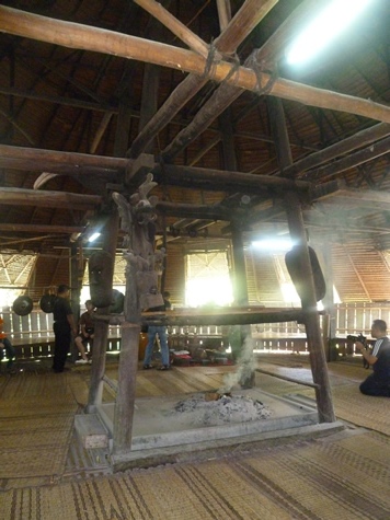 ビダユ族家の中