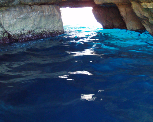 マルタ島ブルーグロット