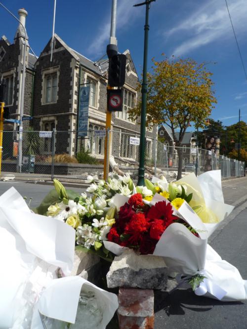 Ｐ１１１-０４３Ｆ